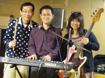 福岡の社会人バンドのライブイベントサークル、colorful(カラフル)に参加しているLOVERDです。